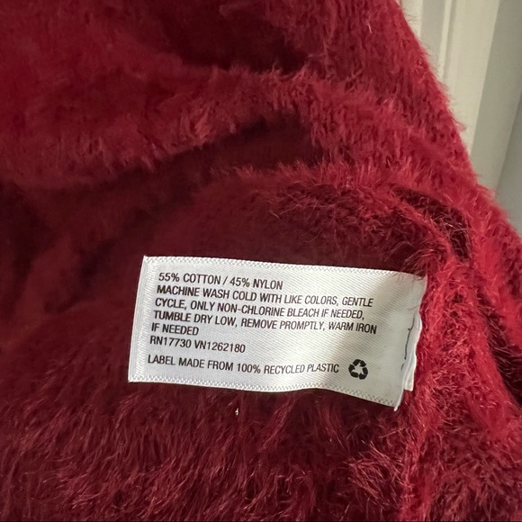 NWOT Ava & Viv Red Fuzzy Sweater - Picture 8 of 8